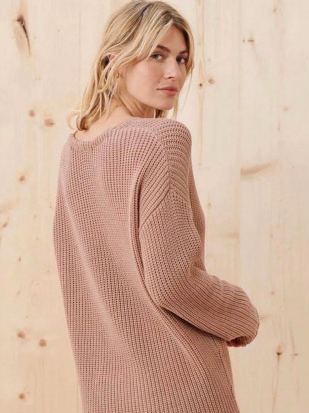 Jenni Kayne Black V-Neck Ribbed Knit Pullover - Picture 8 of 9